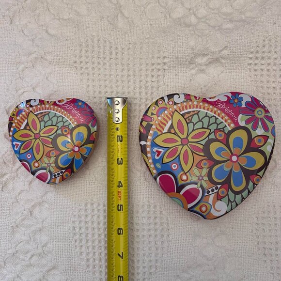 Brighton Tins (2) - 1Large; 1small - Flowers - Picture 3 of 5